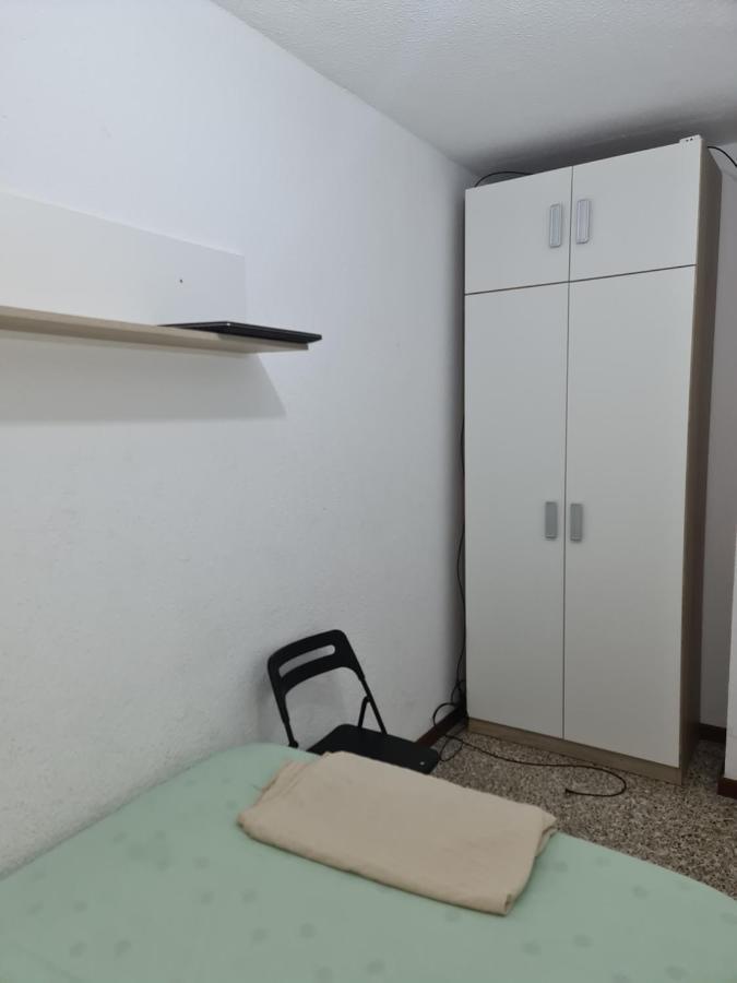 Piso habitación Barcelona Exterior foto